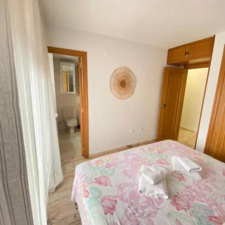 The Sea - Mirando Al Mar & Aplus Benidorm