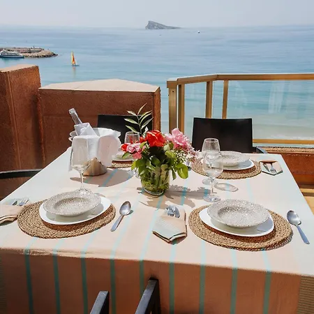 The Sea - Mirando Al Mar & Aplus * Benidorm