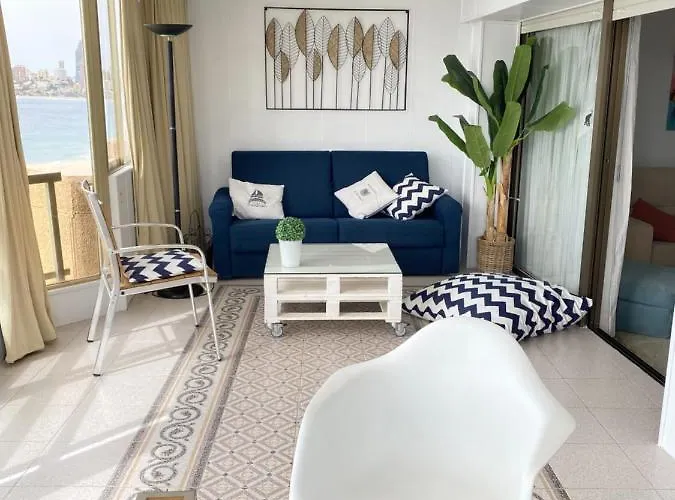 The Sea - Mirando Al Mar & Aplus בנידורם