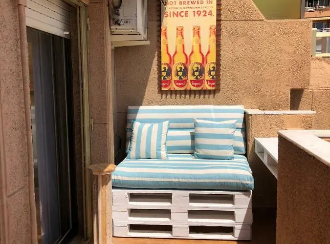 The Sea - Mirando Al Mar & Aplus